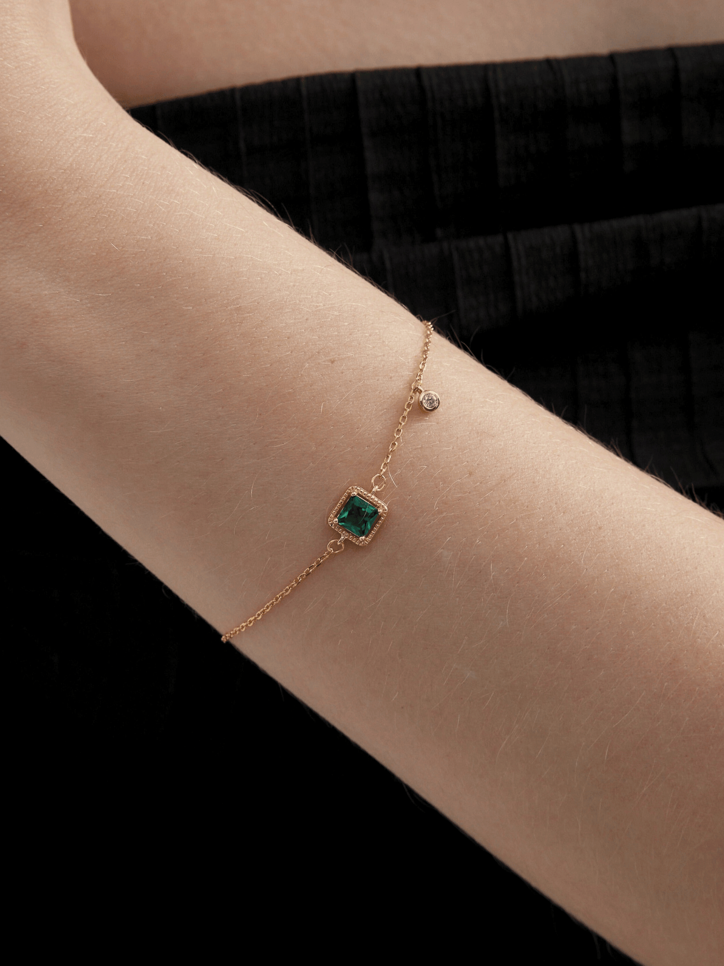 Bracelet carré émeraude