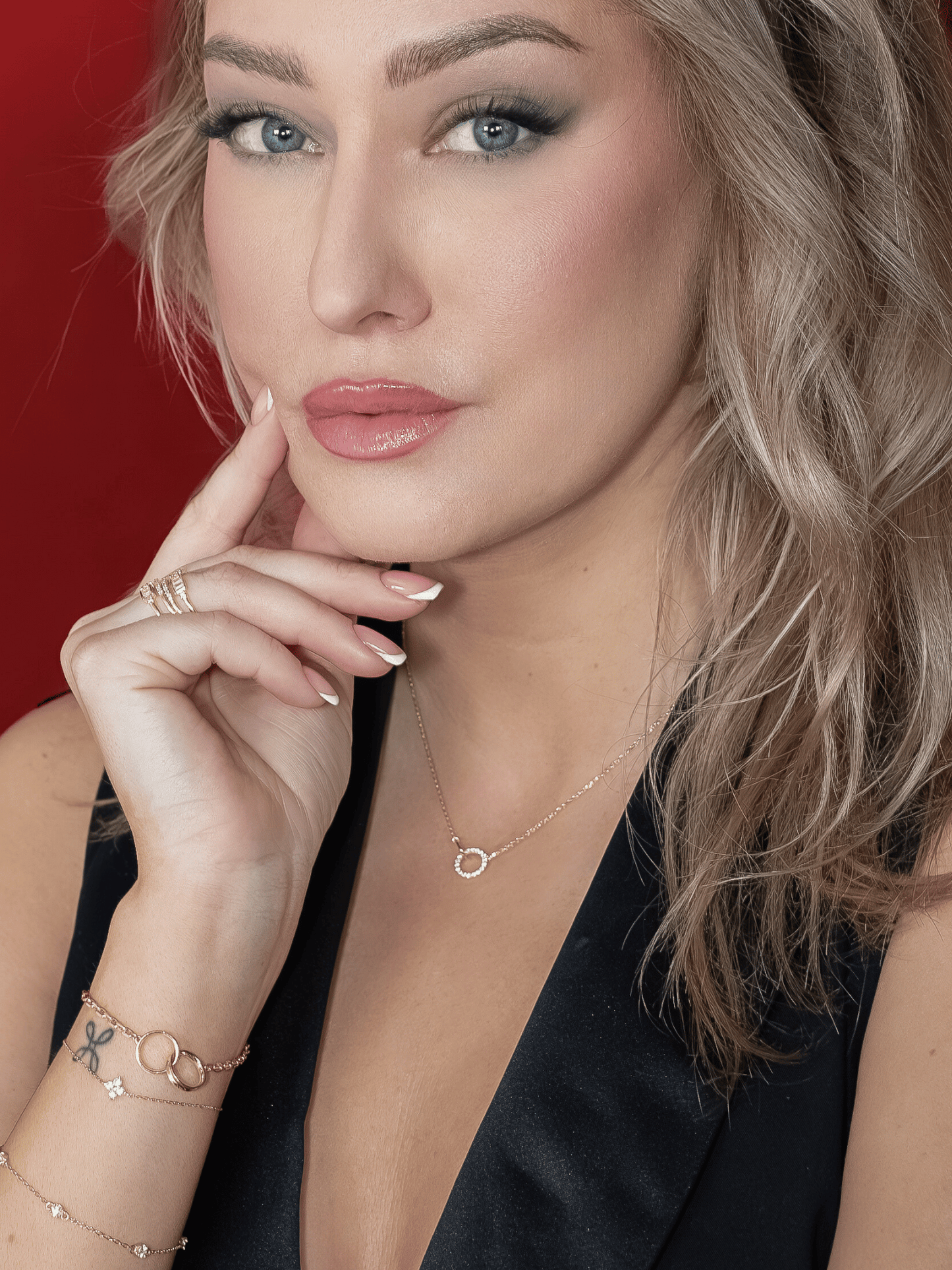 Circle Charm Necklace